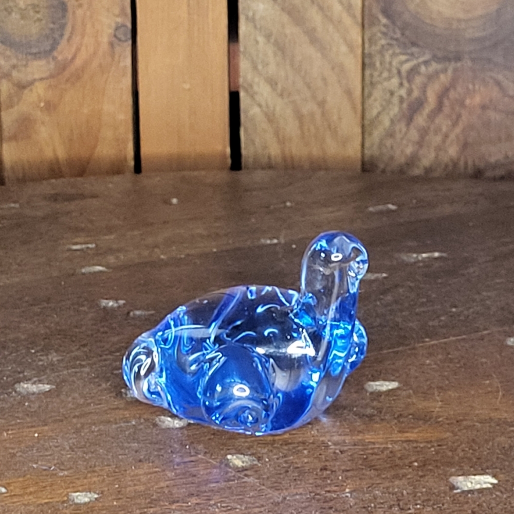 Blue Glass Turtle Figurine - Picture 1 of 13